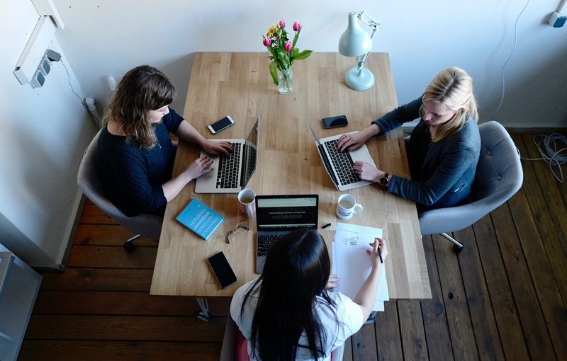 hot desk benefits