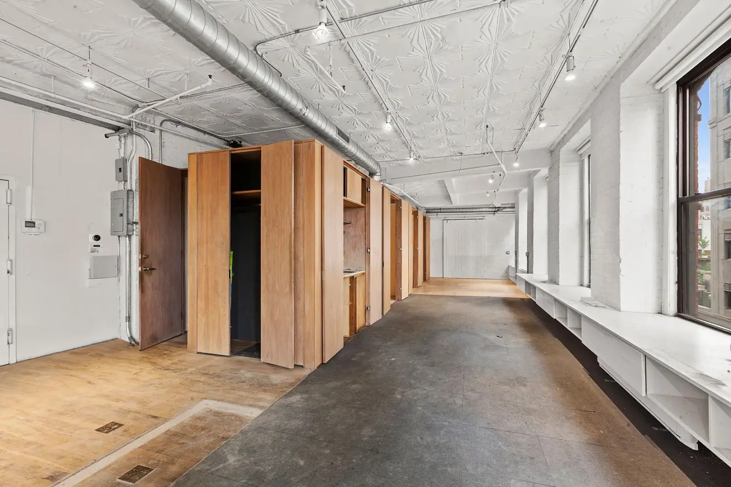 199 Lafayette, 4th floor / 4B