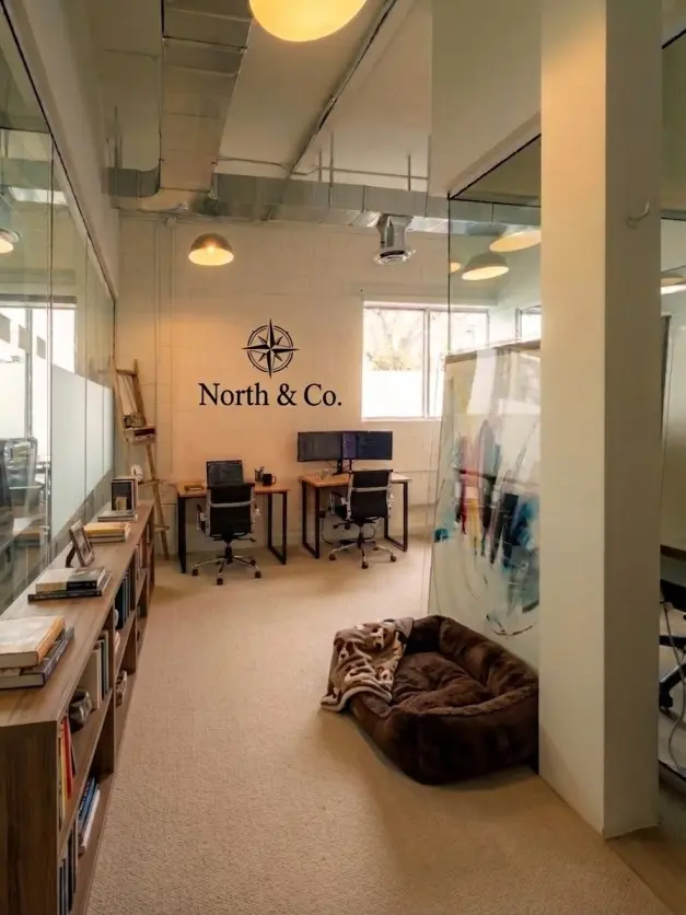 5-Person Office with Windows