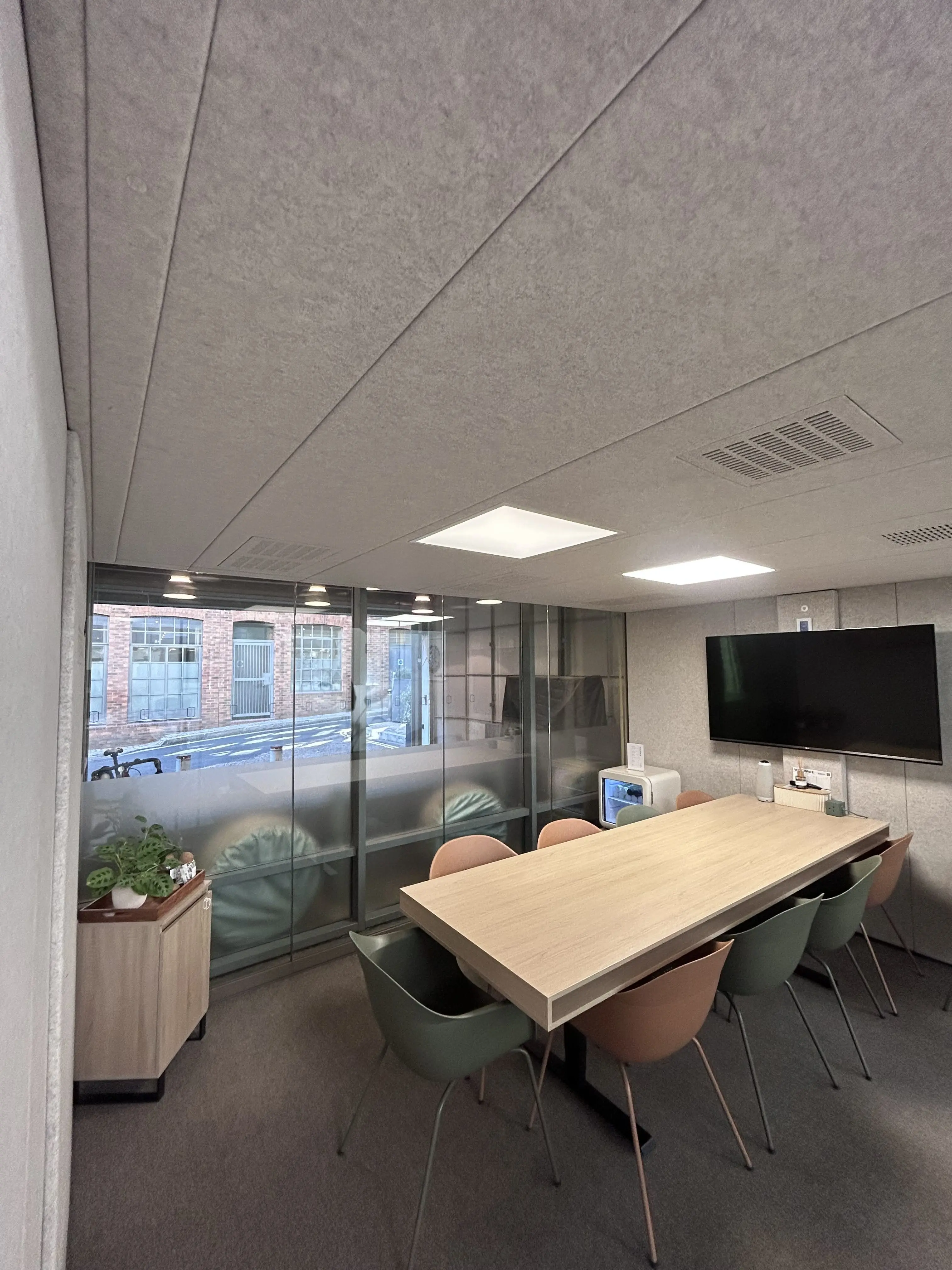 eOffice Soho HQ - Meeting Room up to 10 ppl