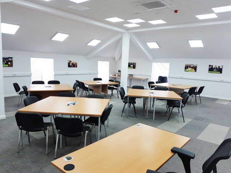 Large Meeting/Training Room/Hot Desks