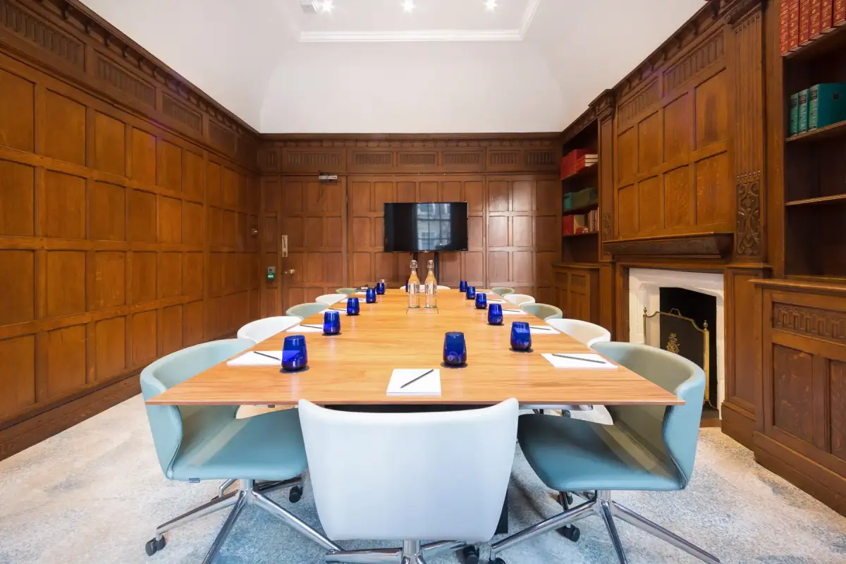 Ambridge Room (12)
