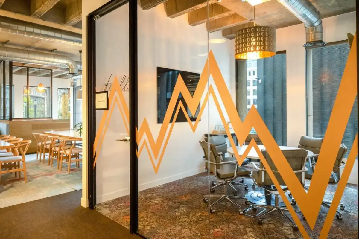 Meeting Room 2 (6)