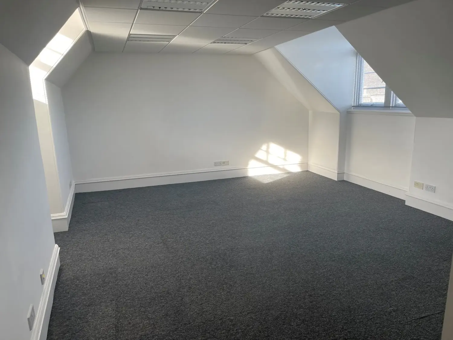 First Floor - 4/105