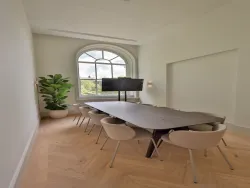 Linge Meeting Room