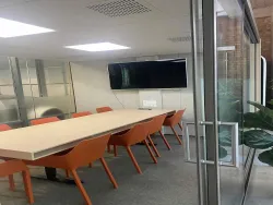 eOffice Soho HQ - Meeting Room up to 10 ppl