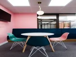 Cathedral Road - Large meeting pod