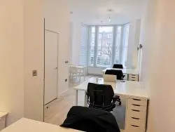 Fixed Desks N5