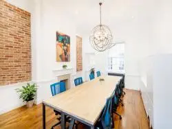 Hot-Desk/Coworking