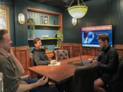 The Captain's Table Meeting Room at DeskLodge House (5 people)