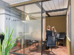 Meeting Room up to 4 ppl