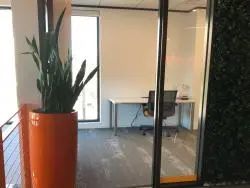 Hot Desk